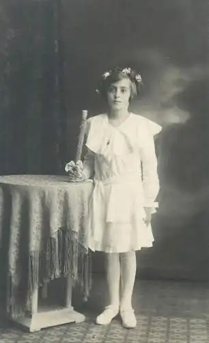 Children portraits & scene vintage photography elegant dressed girl with candle 1930 communion