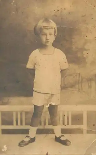 Children portraits & scene vintage photography girl in white haircut joy beauty