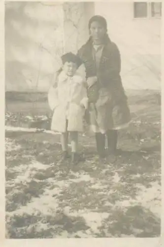 Photo ca. 6 x 9 cm social history children