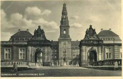 Postcard Denmark Copenhagen Christiansborg castle
