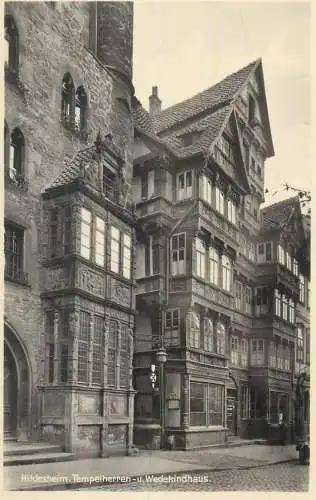 Postcard Germany Hildesheim Tempelherren