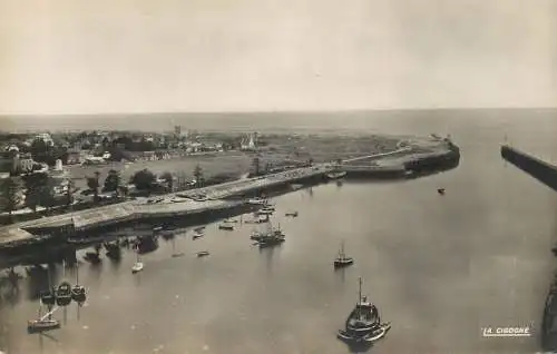 cpsm France Calvados > Ouistreham-Riva=Bella le port vers la mer