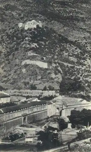 cpsm France Pyrénées Orientales Villefranche-de-Conflent la porte de France et le fort