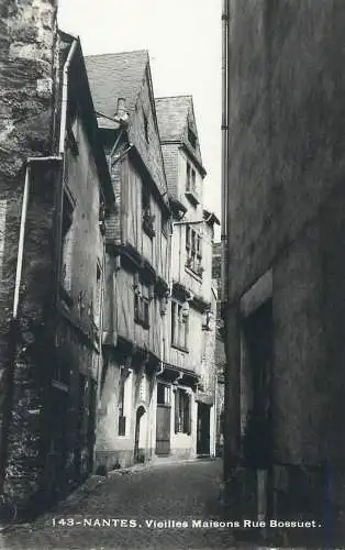 cpsm France Nantes vieilles maisons rue Bossuet