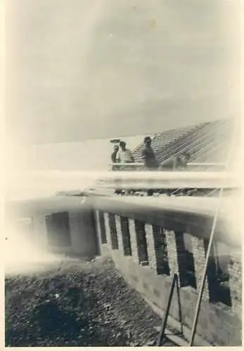 Photo ca. 6 x 9 cm social history roofers working Germany Munchen
