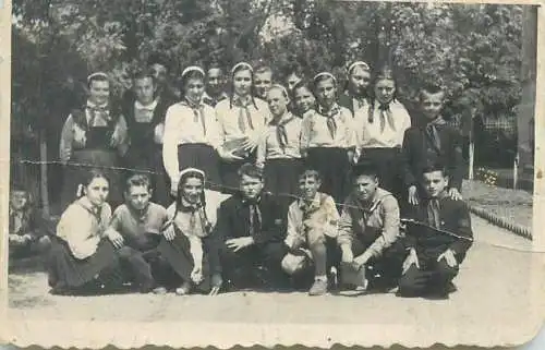 Photo ca. 6 x 9 cm social history communist Romania 7th grade group photo uniform 1959