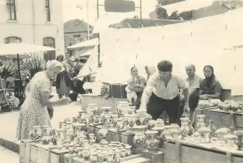 Photo ca. 7 x 10 cm ceramic pottery market