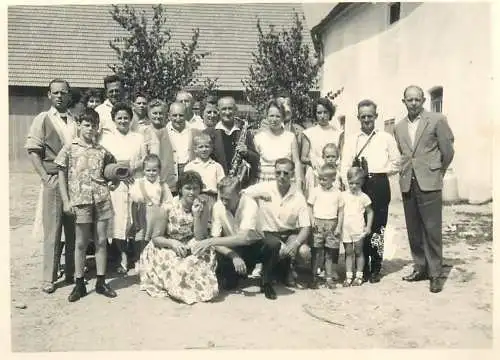 Photo ca. 7 x 10 cm Augsburg group scene band