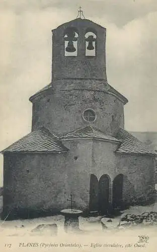 France Postcard cpa Planes Eglise circulaire