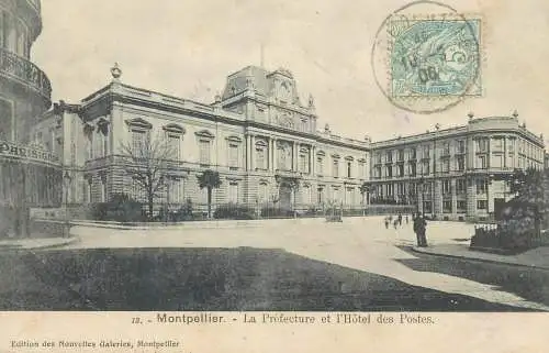 France Postcard cpa Montpellier La Prefecture et l'Hotel des Postes