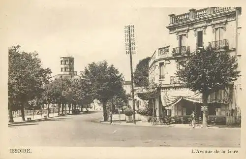 France Postcard cpa Issoire Avenue de la Gare
