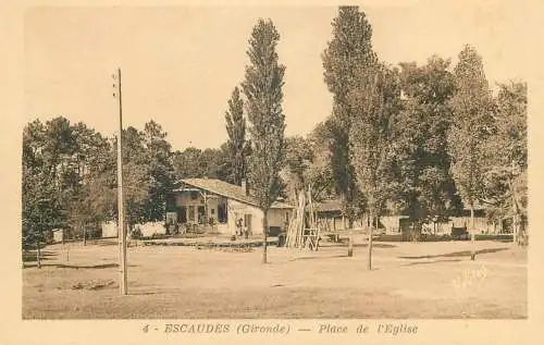 France Postcard cpa Escaudes Place de l'Eglise