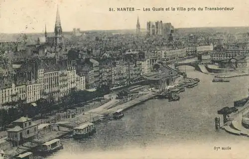 France Post card cpa Nantes Les Quais et la Ville pris du Transbordeur