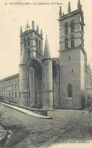 France Postcard cpa Montpellier La Cathedrale St Pierre