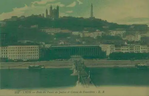 France Postcard cpa Lyon Pont du Palais de Justice et Coteau de Fourviere