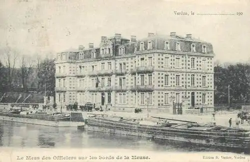 cpa France Postcard Verdun Les Mess des Offciers sur les bords de la Meuse