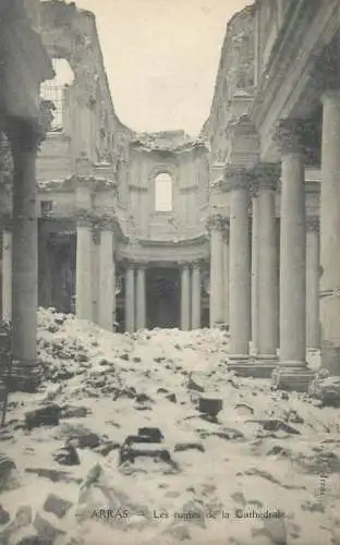 cpa France Postcard Arras Les ruines de la Cathedrale