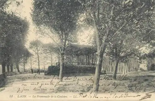 cpa France Postcard Laon La Promenade de la Couloire