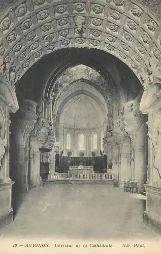 cpa France Postcard Avignon interieur de la Cathedrale