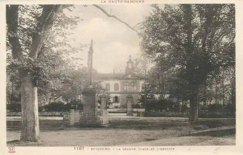 cpa France Postcard St Orens La Grande Place et l'hospice