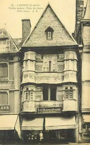 France cpa Postcard vieille maison Place du Centre