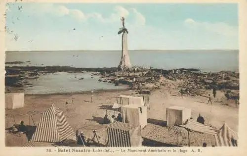 France Postcard Saint Nazaire Le Monuement Americain et la Plage