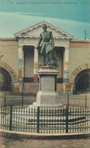 France Postcard Lille La Statue du General Negrier