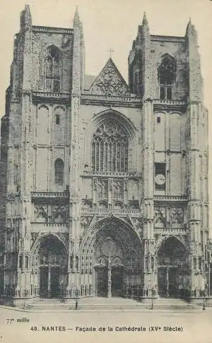 France cpa Postcard Nantes Facade de la Cathedrale