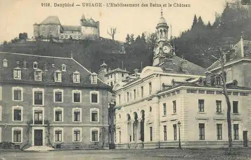 France cpa Postcard Dauphine Uriage L'Etablissement des Bains et le Chateau