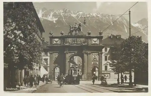 Postcard Austria Innsbruck Triumphpforie tram gate