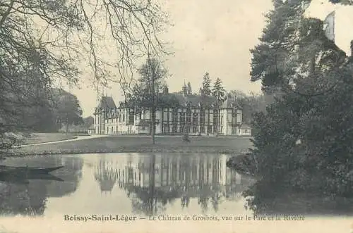 France CPA Postcard Boissy-Saint-Leger Le Chateau de Grosbois vue sur le Parc et la Riviere