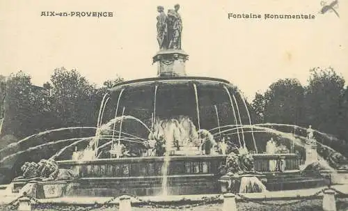 France CPA Postcard Aix-en-Provence Fontaine monumentale