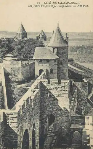 France CPA Postcard Carcassonne Les Tours de Visigoth et de l'Inquisition
