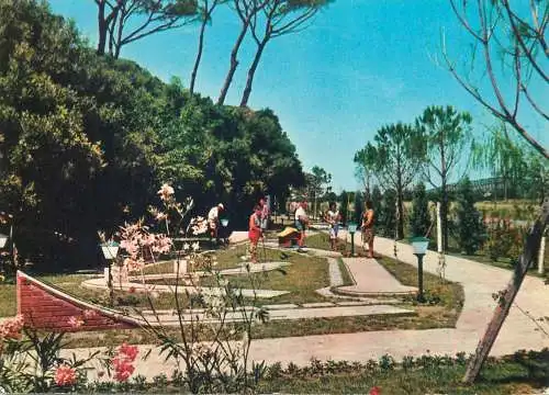 Golf & miniature golf related postcard Italy Follonica hotel Bungalows 1978