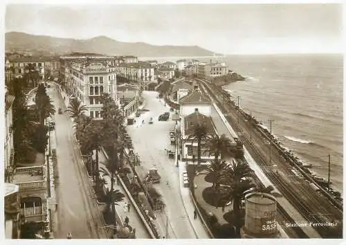 Postcard Italy stazione ferroviaria