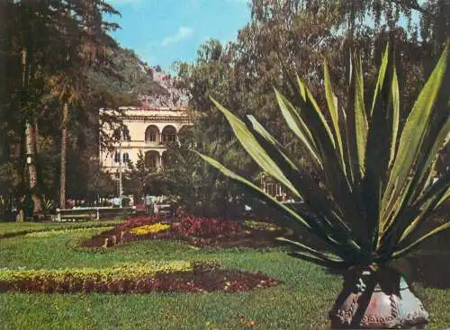 Postcard Romania Herculean baths park 1975