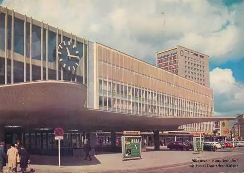 Postcard Germany Munchen Hauptbahnhof mit Hotel Deutscher Kaiser