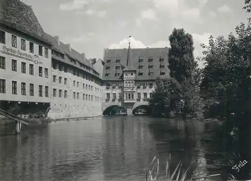 Postcard Germany Nurnberg Heilig Geist Spital