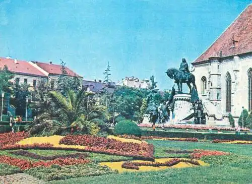 Romania Postcard Cluj-Napoca vedere din Piata Libertatii statuia lui Matei Corvin