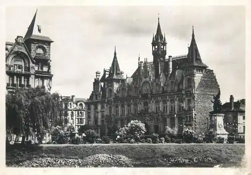 Postcard France Ardennes Mezieres l'hotel de ville 1956
