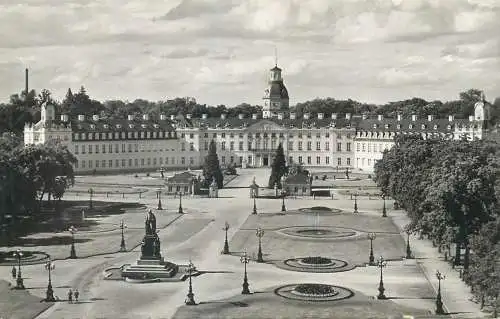 Postcard Germany Karlsruhe castle view