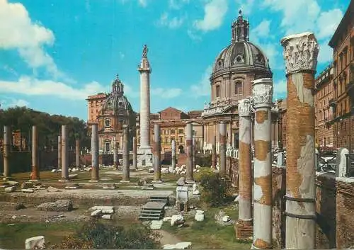 Postcard Italy Roma Foro Traiano