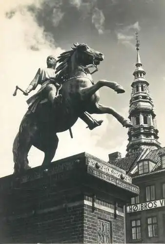 Postcard Denmark Copenhagen Absalon statue 1957