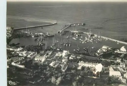 Postcard France Vendée  Port Joinville Ile d'Yeu