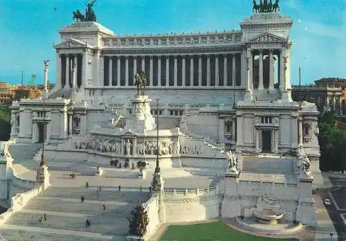 Postcard Italy Roma Altare della Patria