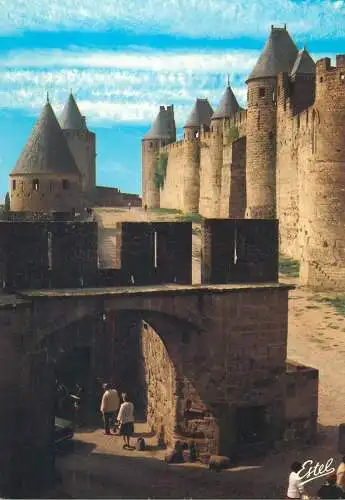 Postcard France Aude > Carcassonne citadel la porte Narbonnaise