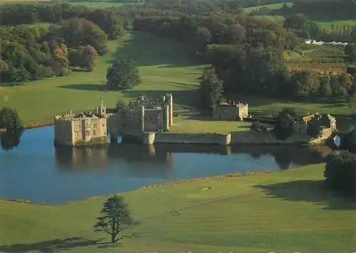 Post card England Leeds castle northwest view