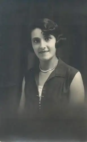 Woman portrait vintage photo postcard