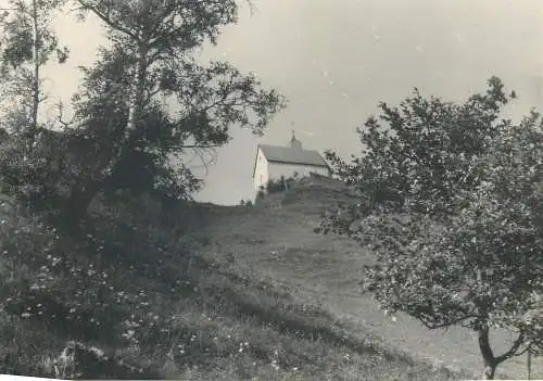 Scenic photo with church