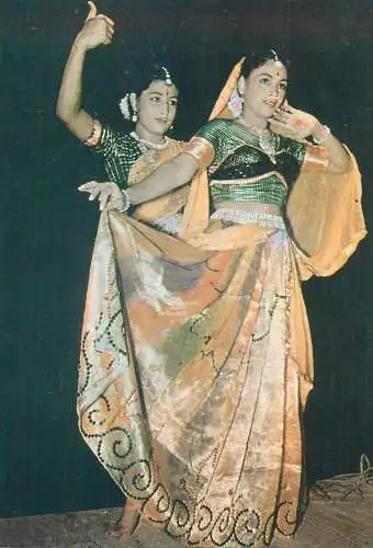Ceylon Pictorials Postcard Oriental Dancers typical costumes